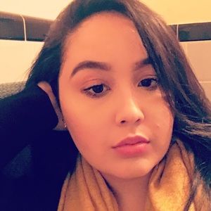 Meet your Posher, Alexandra